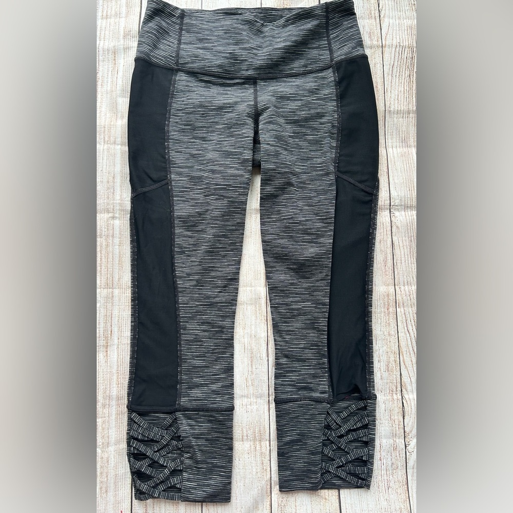 Athleta Gray/Black Mesh Cropped Leggings - Picture 5 of 7